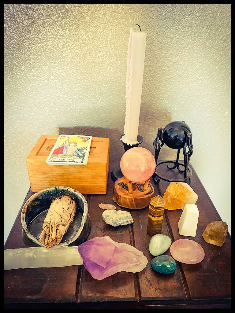 use crystals for manifesting